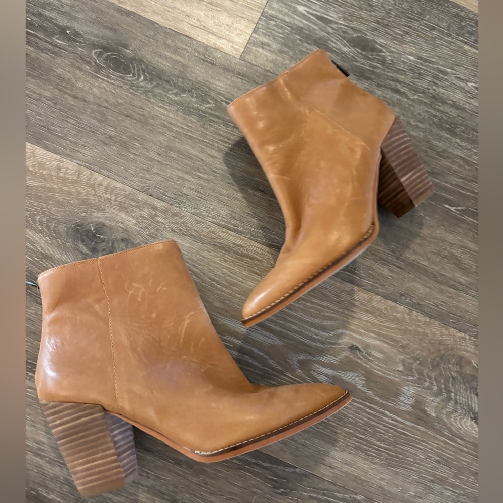 Women's Lucky Brand Tan Leather Pointed Toe Ankle Boots Sz 7.5
